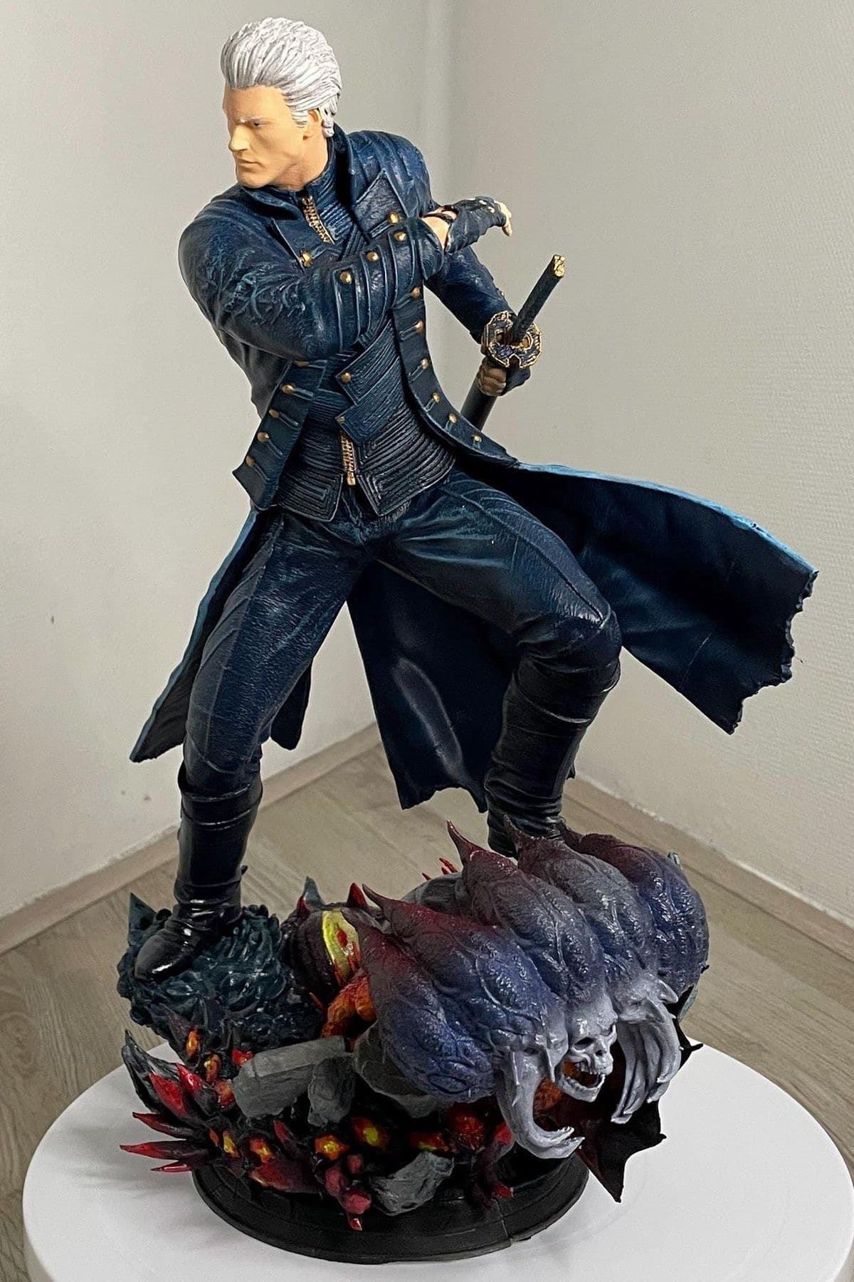 VERGIL — DEVIL MAY CRY